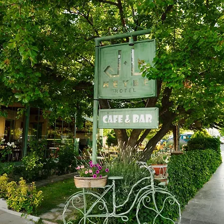 Hotel Heybe &